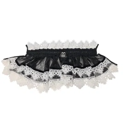Azima Musayeva Women's Black Victoria Collar