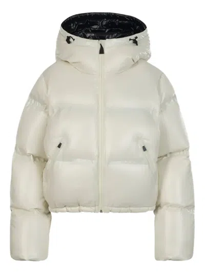 Aztech Mountain Minnie Nuke Hooded Jacket In White