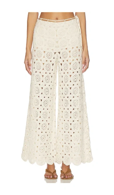 Azulu Vera Pant In White
