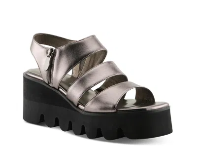 Azura Corrigate Platform Sandal In Gray