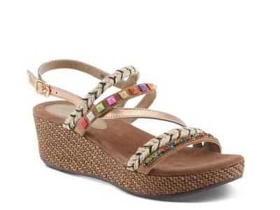Azura Hugbug Wedge Sandal In Brown
