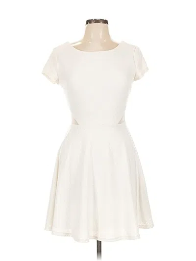 Pre-owned B Darlin Casual Dress In White