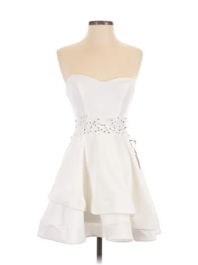 Pre-owned B Darlin Cocktail Dress In White