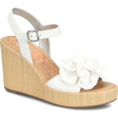 B O C Estella Wedge Sandal In White