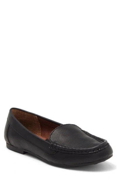 B O C Jana Moccasin Loafer In Black