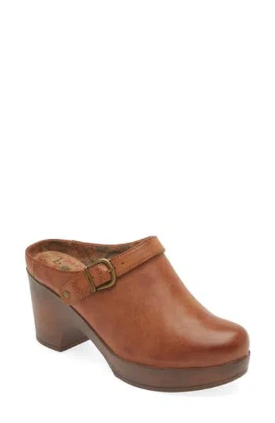 B O C Liv Clog Heel In Tan