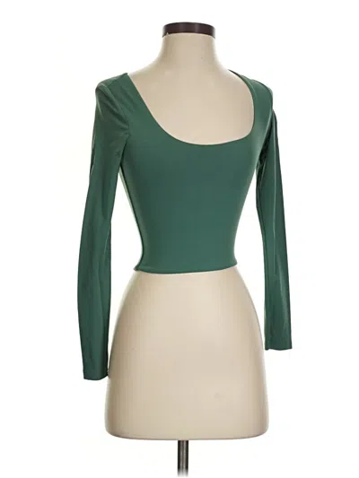 Pre-owned Babaton 3/4 Sleeve T-shirt In Green