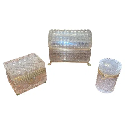 Pre-owned Baccarat Exceptional Set Of Three  Crystal Jewelry Boxes. Late 19th Century. In Gray