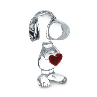 Baccarat Snoopy Holding Heart In Transparent