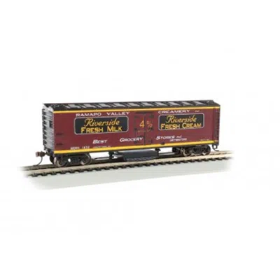 Bachmann 40 Ft. Ho Scale Wood Reefer With Removable Dry Pad Ramapo Valley Creamery Reef Model Train