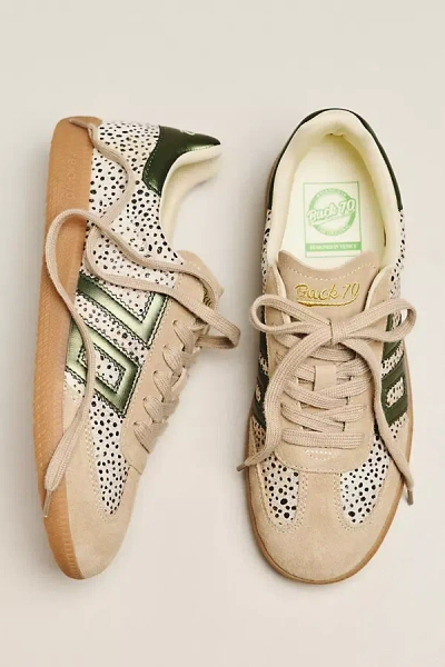 Back 70 Cloud W26 Sneakers In Gold