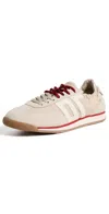 Back 70 Rocket Sneakers Sand In Pink