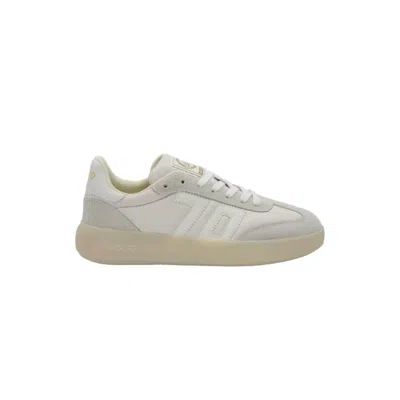 Back 70 Women's Brooklyn L26 Sneakers In Milk In White