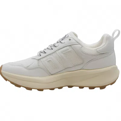 Back 70 Women's Lightning Casual Sneakers In White In Yellow