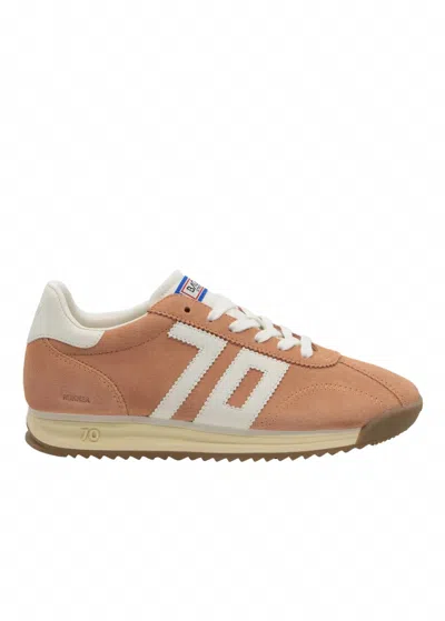 Back 70 Women's Runner Sneaker In Peach In Brown