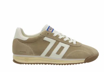 Back 70 Women's Runner Suede Sneakers In Tan In Beige