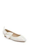 Badgley Mischka Collection Valyn Flat