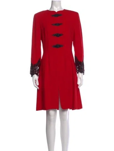 Pre-owned Badgley Mischka Crew Neck Knee-length Dress In Red