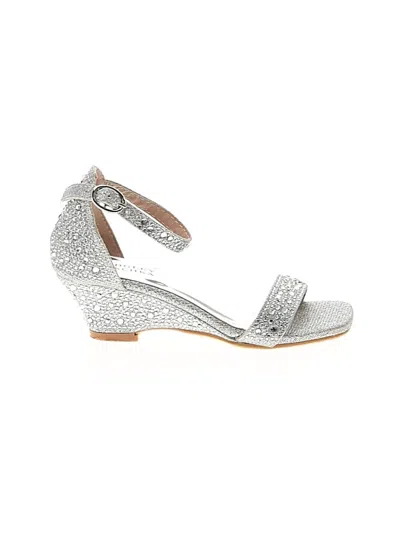 Pre-owned Badgley Mischka Kids' Dress Shoes In Silver