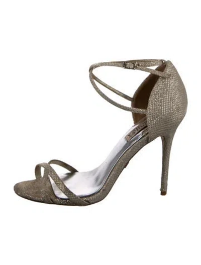 Pre-owned Badgley Mischka Glitter Accents D'orsay Pumps In Silver