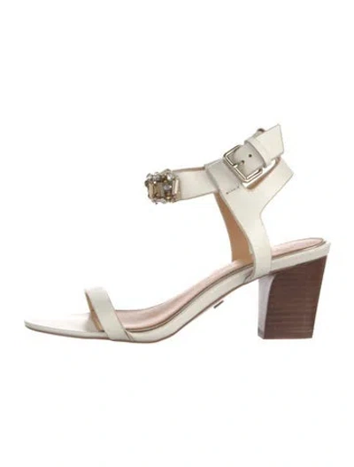Pre-owned Badgley Mischka Leather Crystal Embellishments Sandals In White