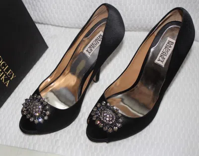 Pre-owned Badgley Mischka Lissa Black Satin 7 $245