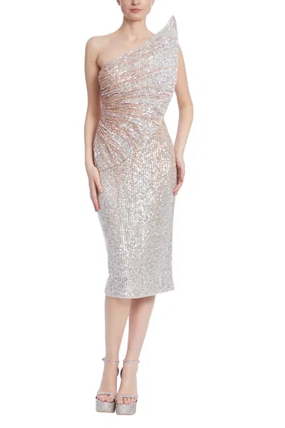 Badgley Mischka Sc4022 Short Ombre Sequined Fitted Cocktail Dress In Gold