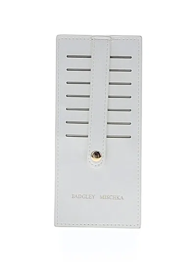 Pre-owned Badgley Mischka Wallet In White