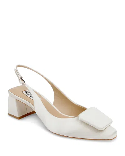 Badgley Mischka Women's Gracen Pumps In White
