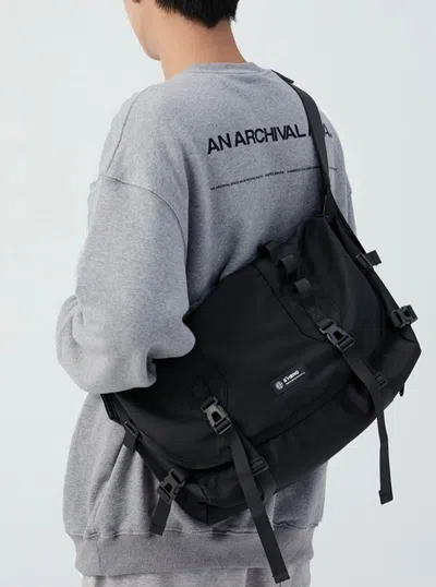 Pre-owned Bag Fashion Hip Hop Waterproof Messenger Shoulder  In Black