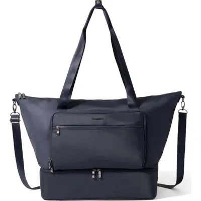 Baggallini Park Ave Weekender Tote In Blue