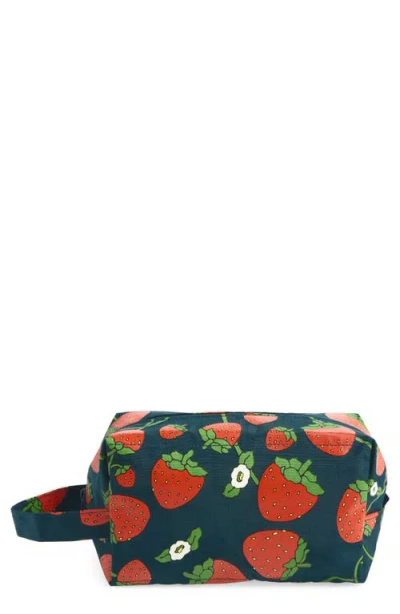 Baggu Dopp Kit In Strawberry Blossom