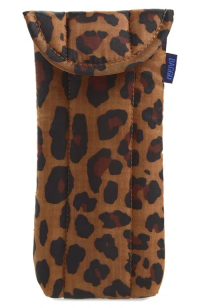 Baggu Puffy Glasses Case In Leopard
