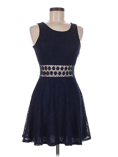 Pre-owned Bailey Blue Sleeveless T-shirt In Blue