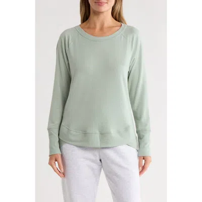 Balance Collection Queeny High-low T-shirt In Green