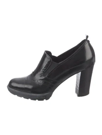 Pre-owned Baldinini Leather Pumps In Black