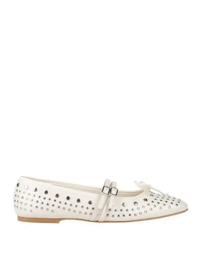 Baldinini Woman Ballet Flats Ivory Size 9 Leather In White