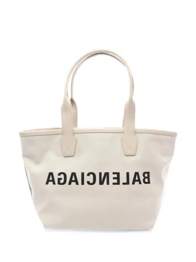 Pre-owned Balenciaga 2000s Cities Paris Jumbo Tote Bag In Neutrals