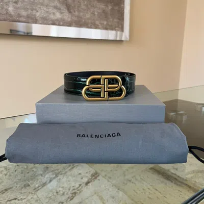 Pre-owned Balenciaga 90 Cm Croc Embossed Bb Logo Belt In Green Black