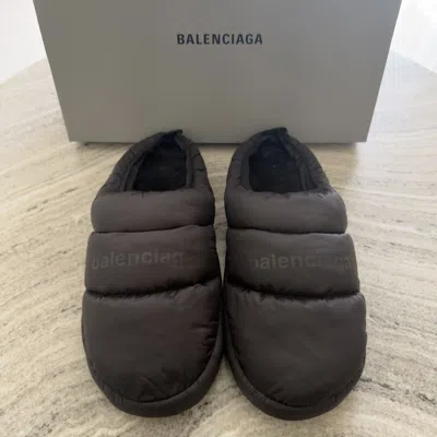 Pre-owned Balenciaga Alaska Slipper Nylon/fleece Read Description In Black