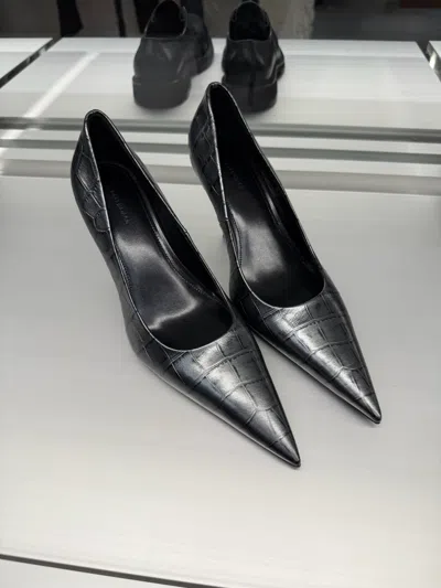 Balenciaga Avenue High Heels In Black