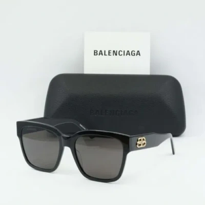 Pre-owned Balenciaga Bb0056s 001 Black/grey 55-18-140 Sunglasses In Gray