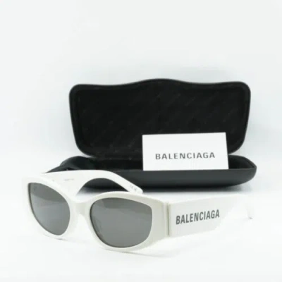 Pre-owned Balenciaga Bb0258s 003 White/gray 58-18-145 Sunglasses
