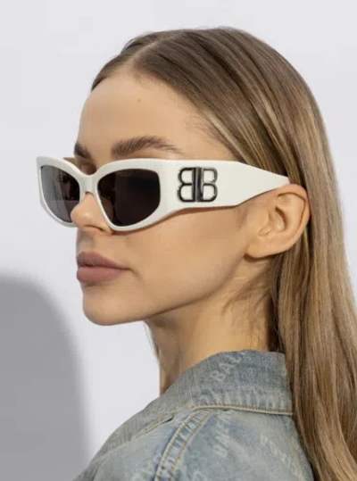 Pre-owned Balenciaga Bb0321s-005 White Sunglasses