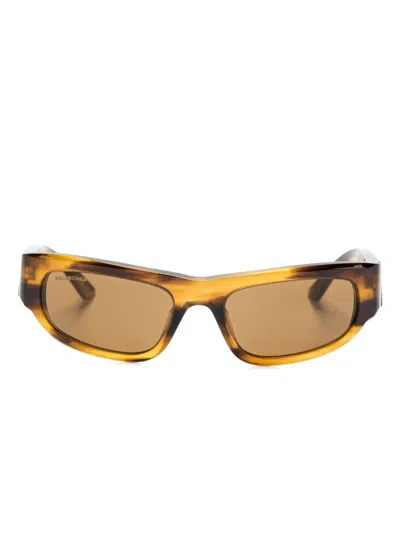 Balenciaga Bb0388s Sunglasses In 褐色