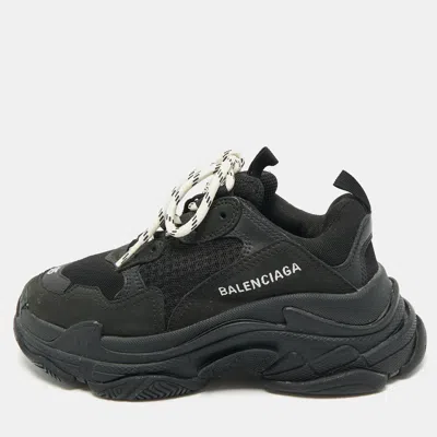 Pre-owned Balenciaga Black Leather And Mesh Triple S Sneakers Size 35