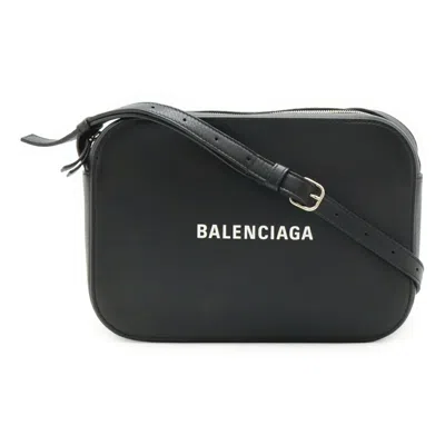 Pre-owned Balenciaga Black Leather Pochette Shoulder Bag ()