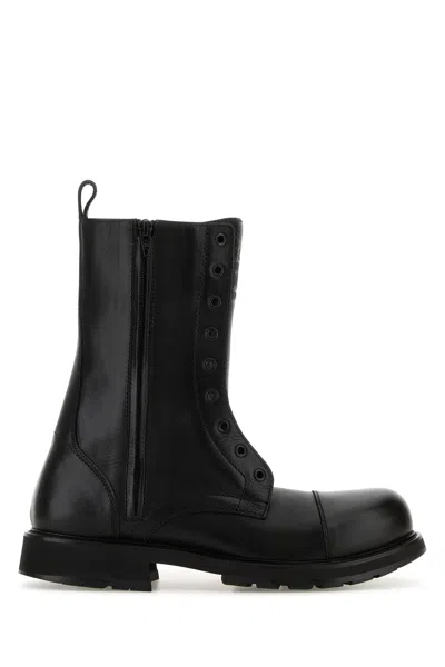 Balenciaga Rugged Leather Ankle Boots With Chunky Sole In Black