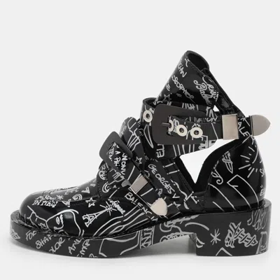 Pre-owned Balenciaga Black Patent Leather Graffiti Booties Size 38
