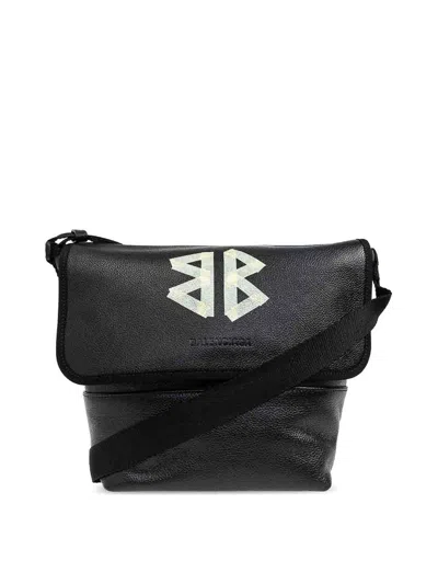 BALENCIAGA LEATHER MESSENGER BAG